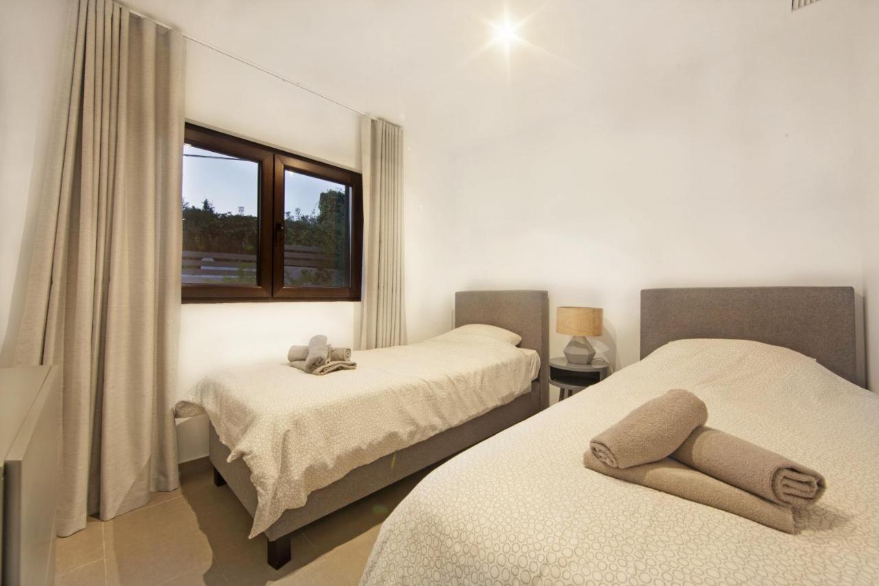 Modern Villa Close To Costabella Beach Марбелья Экстерьер фото